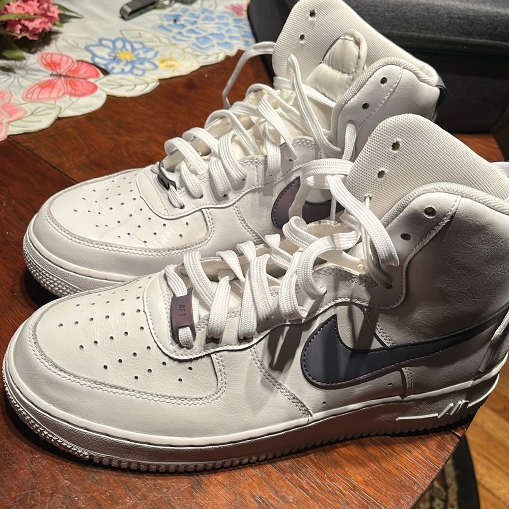 High top Air Force 1